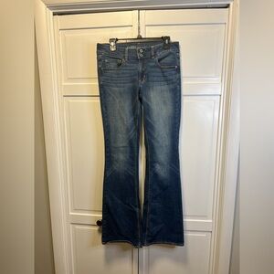 American Eagle Outfitters Women’s Artist Jeans Size Women’s 8 X-Long Color Blue